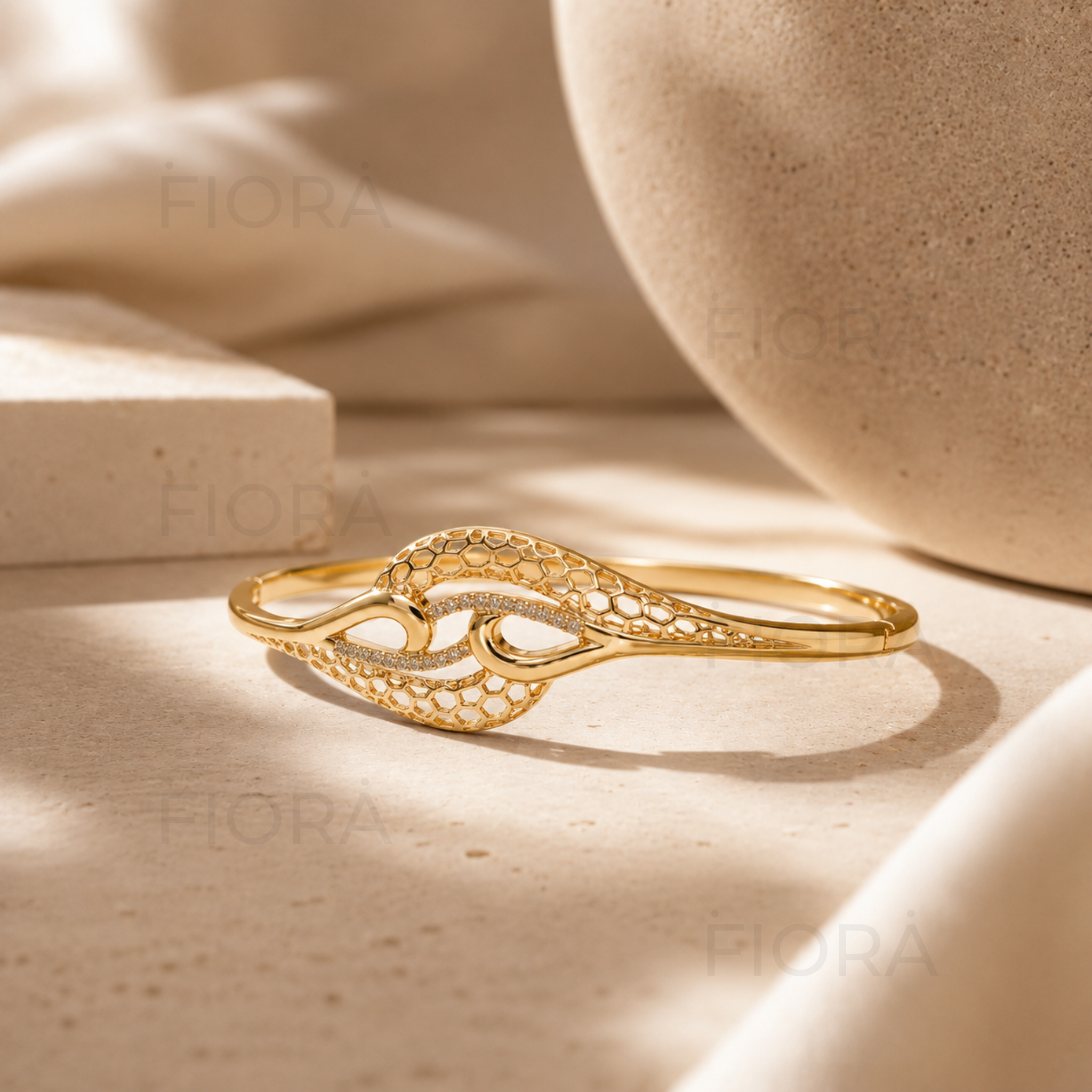 Serena Infinity ( Medium ) | Bangle