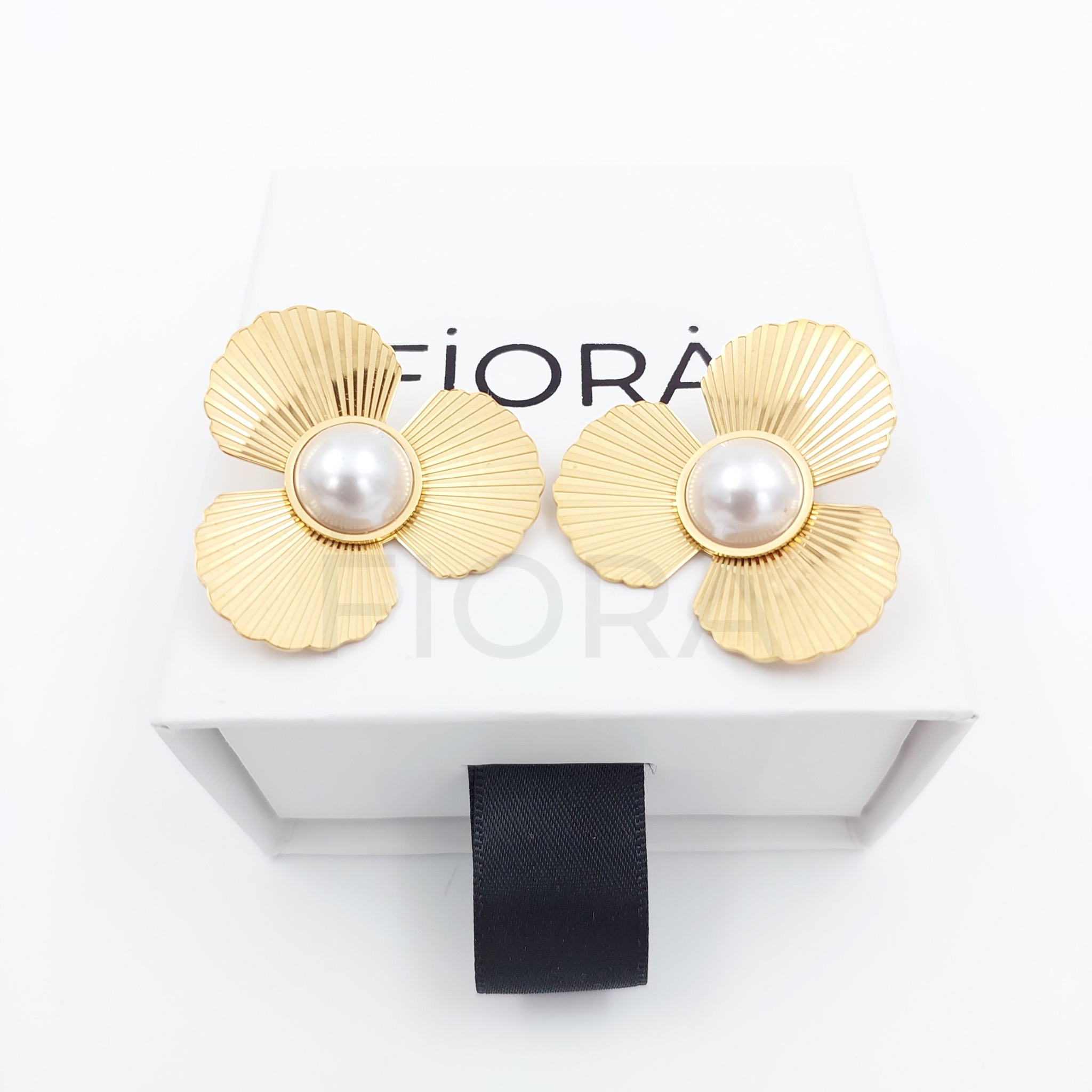 FIORA | The Earrings M021 | Earrings