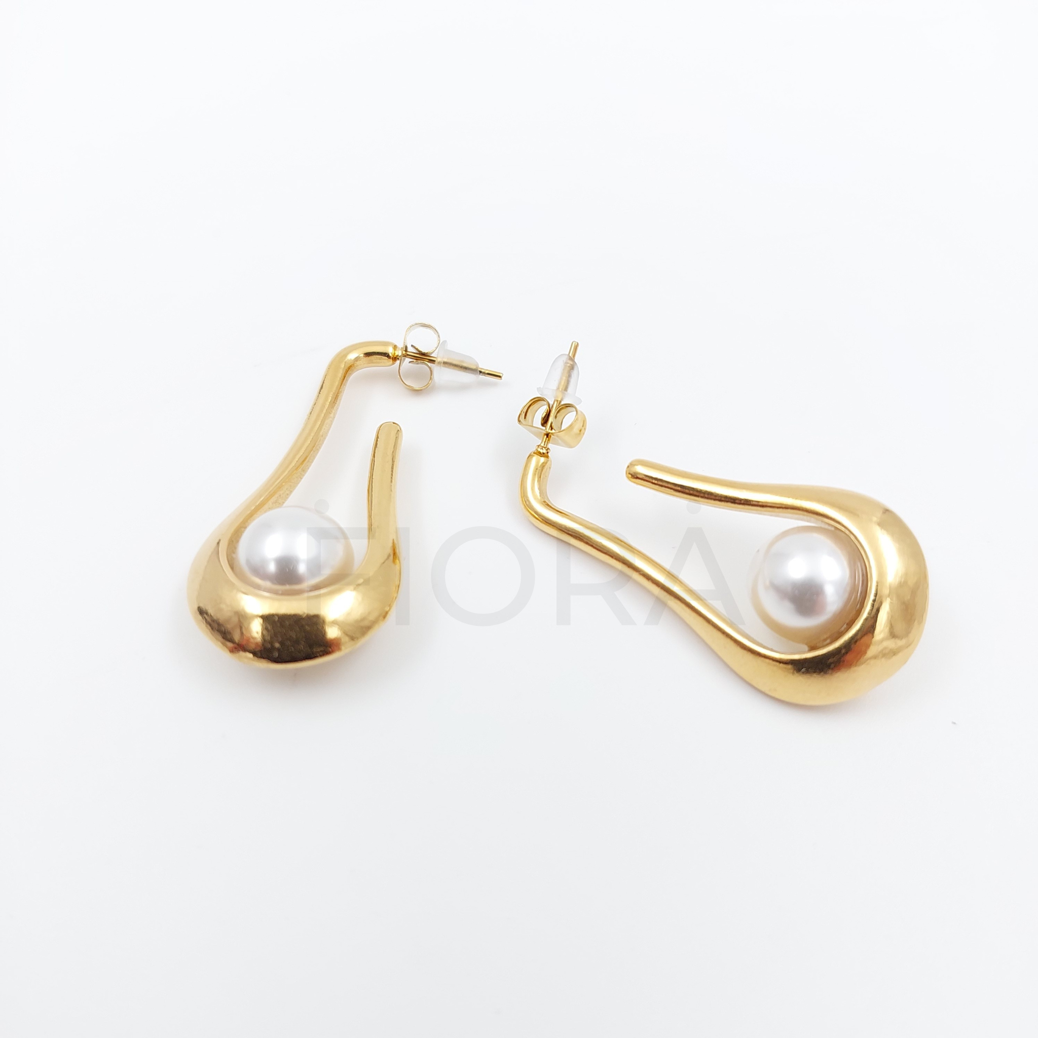 FIORA | The Earrings M026 | Earrings