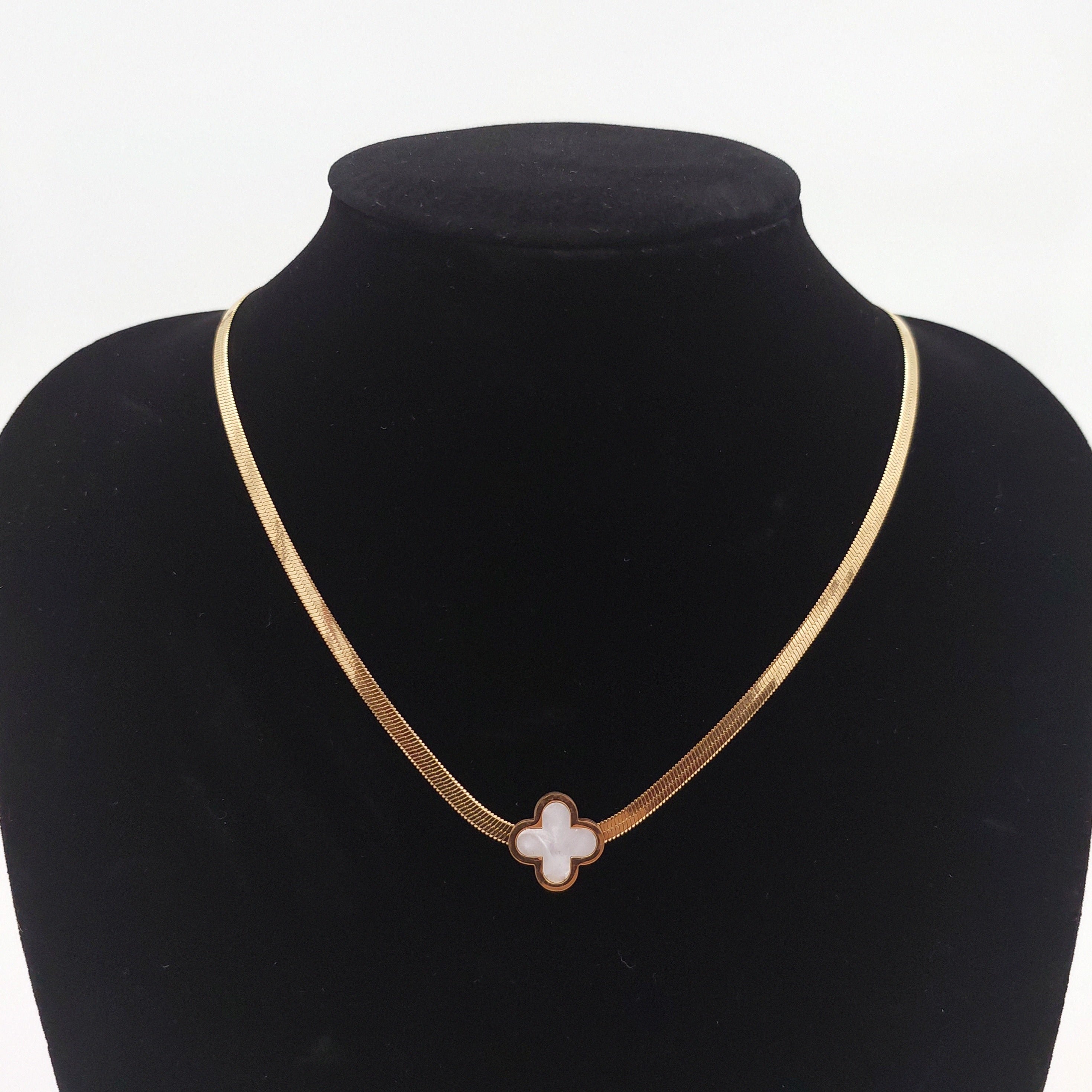 FIORA | Envy Elegance ( White ) | Necklace