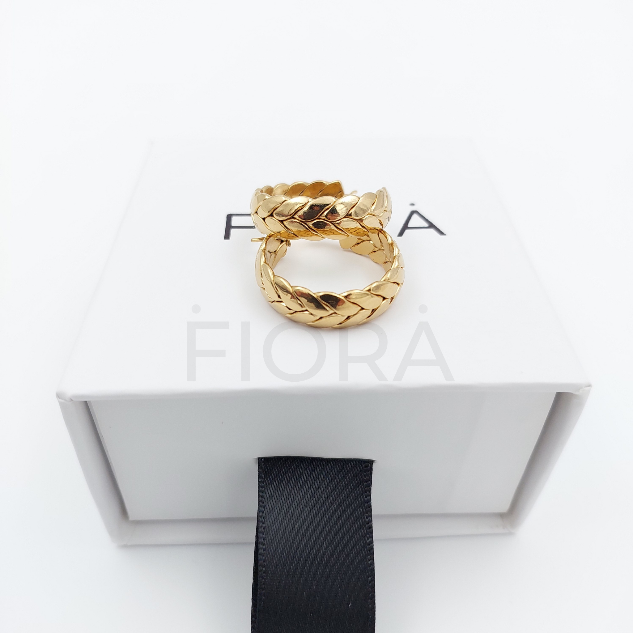 FIORA | The Earrings M003 | Earrings