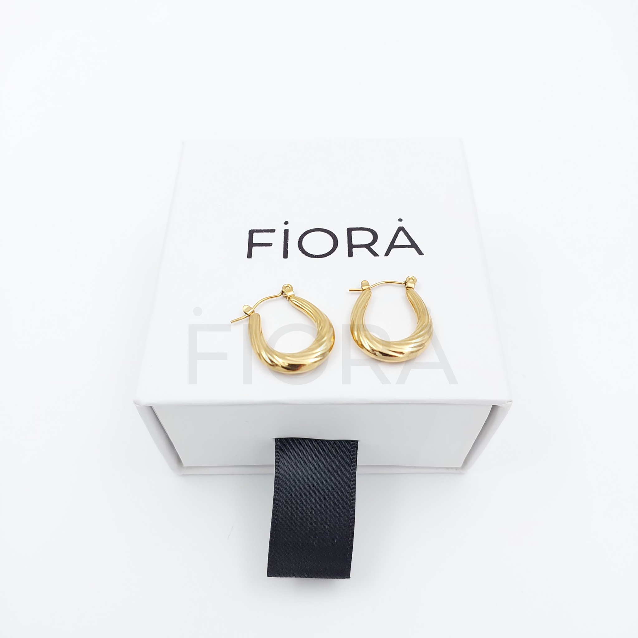 FIORA | The Earrings M004 | Earrings