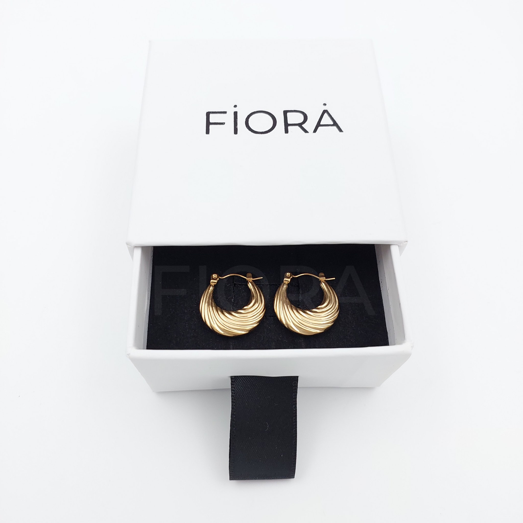 FIORA | The Earrings M005 | Earrings