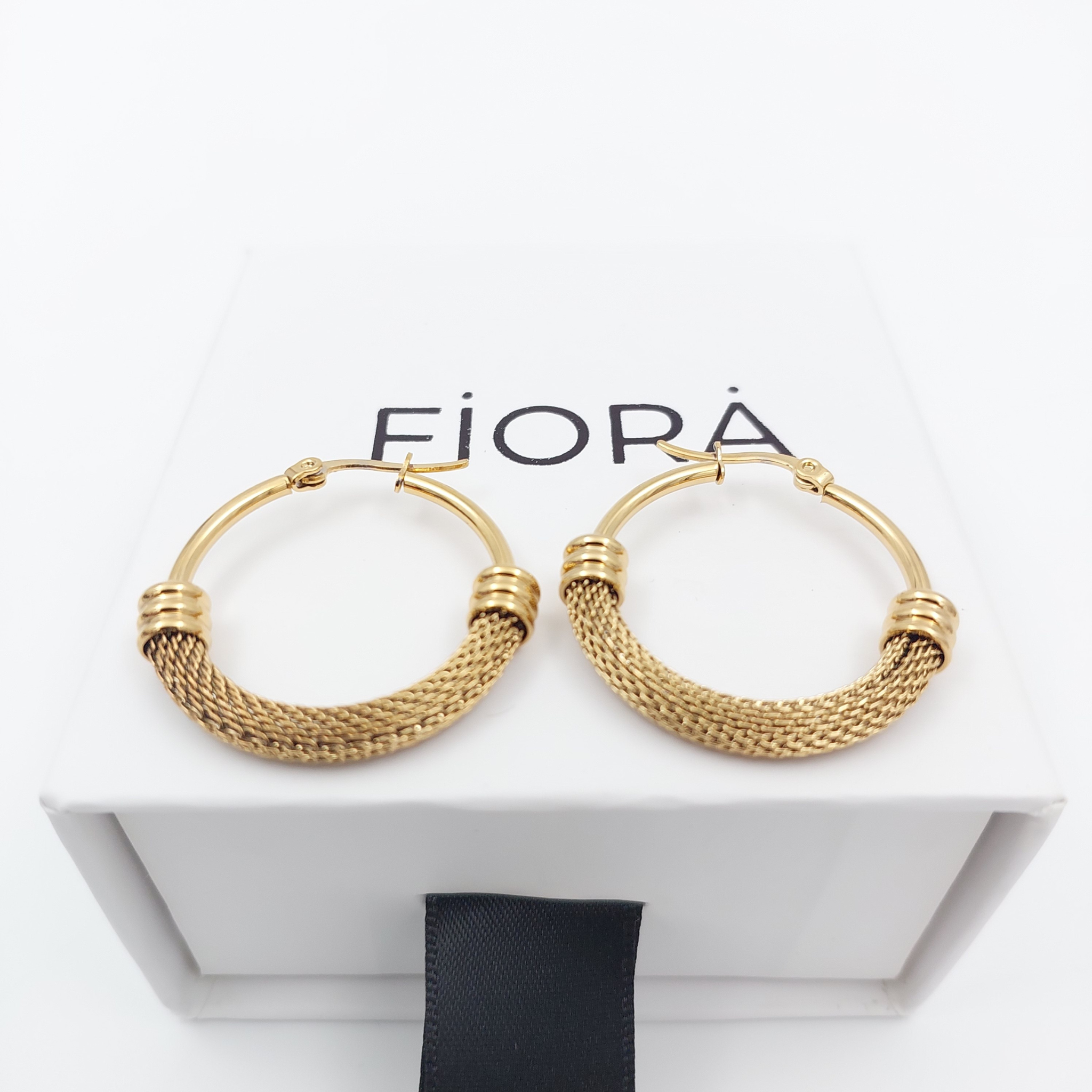 FIORA | The Earrings M011 | Earrings