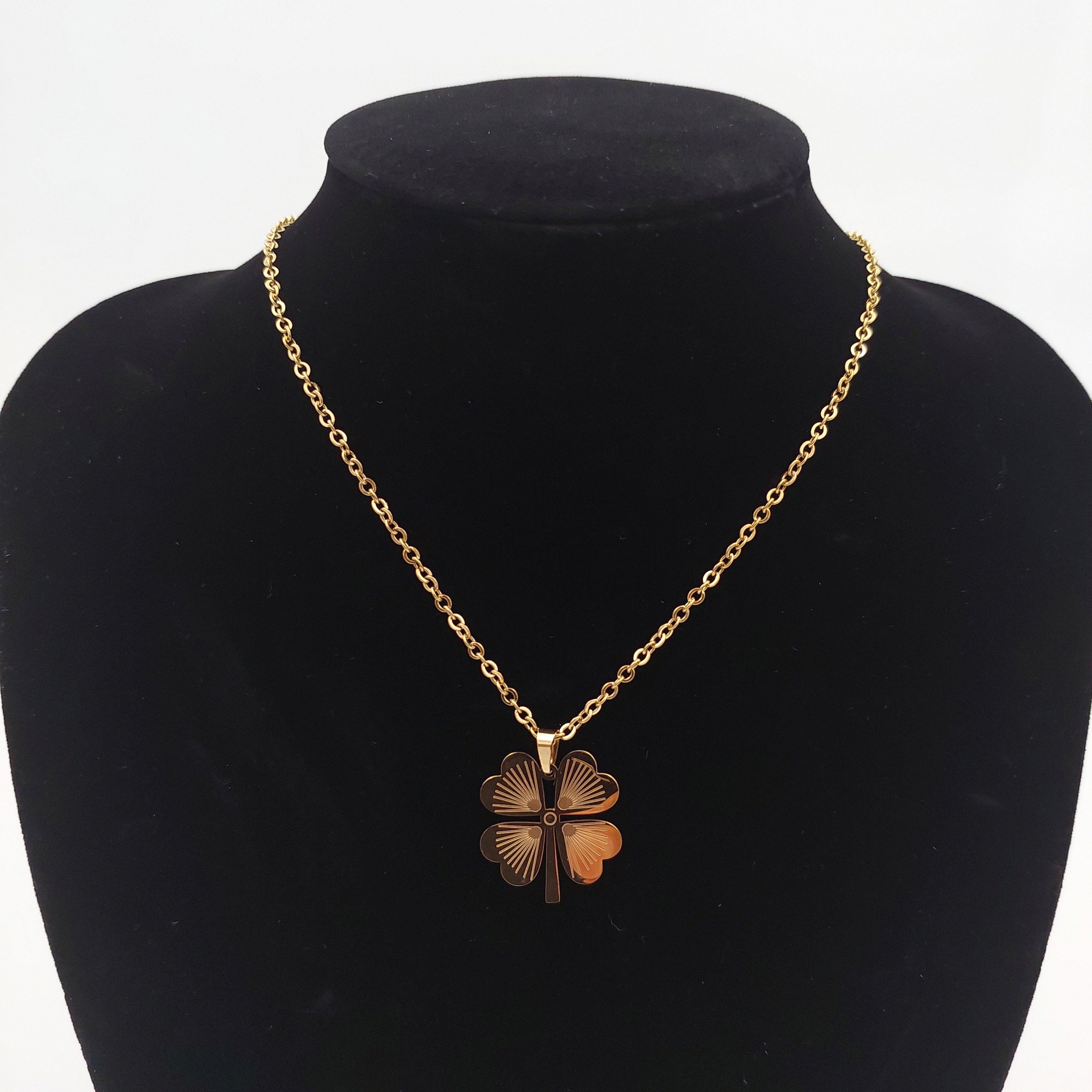 FIORA | Gold Charm | Necklace